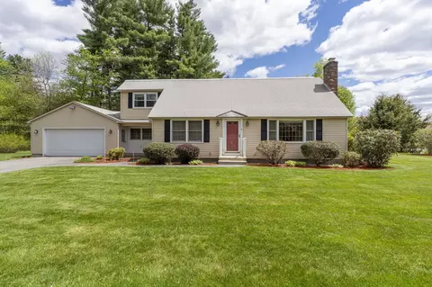 5 Courtland Dr, Merrimack, NH 03054