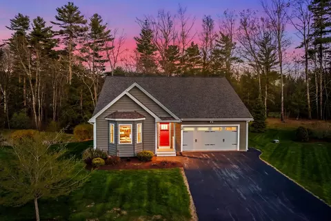 10 Wilson Way, Brentwood, NH 03833
