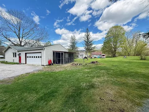 Exterior - 387 Main St, Castleton, VT 05735 photo 2 of 8