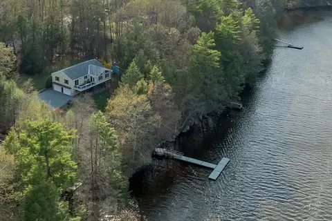 20 Birch Dr, Newmarket, NH 03857