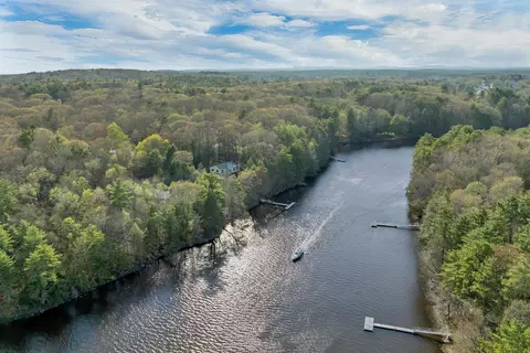 20 Birch Dr, Newmarket, NH 03857