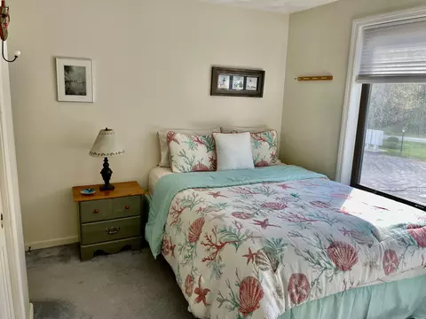 Bedroom - 975 Ocean Blvd UNIT 1, Hampton, NH 03842 photo 2 of 5