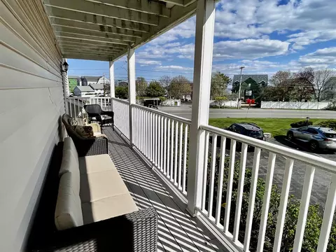 Exterior - 975 Ocean Blvd UNIT 1, Hampton, NH 03842 photo 2 of 3