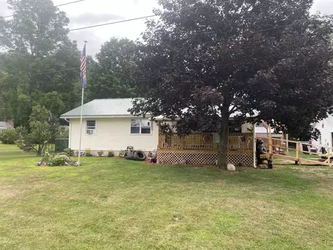 35 Mountain View Ct, Wells, VT 05774