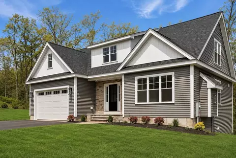 68 Farmington Rd, Nashua, NH 03060