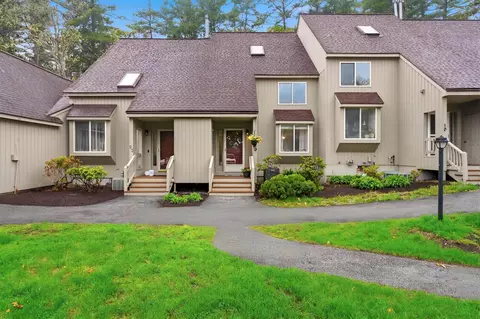20 Suffolk Ct #20, Bedford, NH 03110