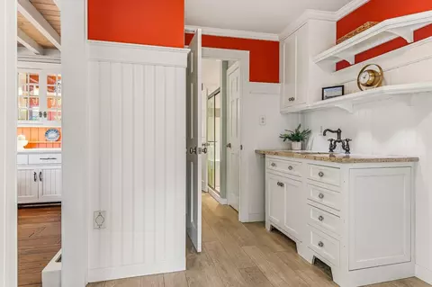 Entry Way - 3 Windmill Ln, Hampton, NH 03842 photo 3 of 5