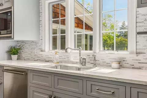 Kitchen - 3 Windmill Ln, Hampton, NH 03842 photo 7 of 7