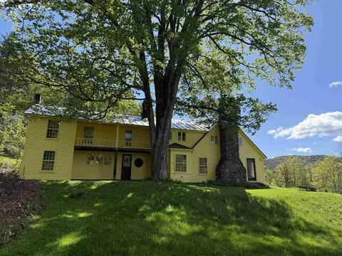 2416 Stage Rd, Guilford, VT 05301