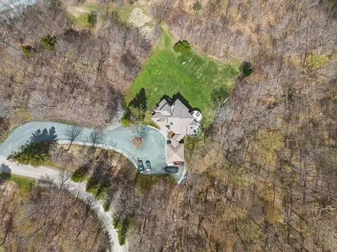 109 Mountainside Dr, Killington, VT 05751