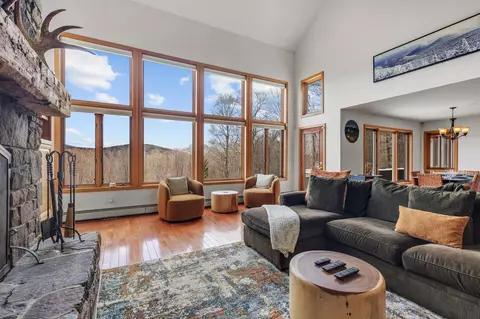 109 Mountainside Dr, Killington, VT 05751