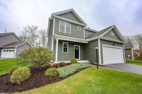 37 Redwood Way, Manchester, NH 03102