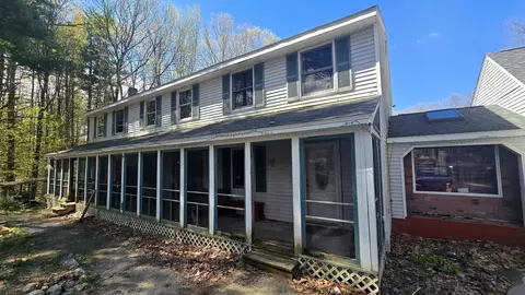 39 Fieldstone Cir, Weare, NH 03281