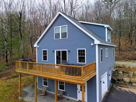 59 Eidelweiss Dr, Madison, NH 03849
