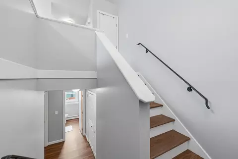 Entry Way - 1 Matthew Dr #L, Derry, NH 03038 photo 2 of 2