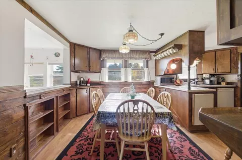 Dining - 84 Chaloux Ln, Williston, VT 05495 photo 2 of 2