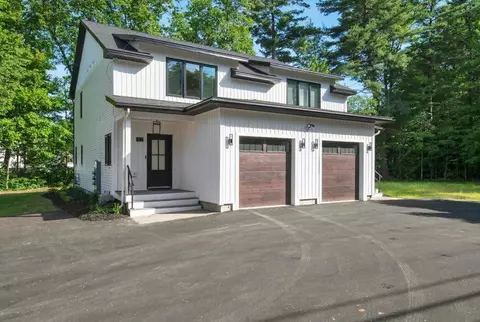 77 Colchester Point Rd, Colchester, VT 05446