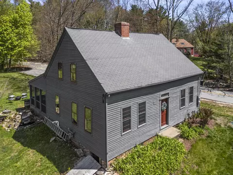 2 Otis Rd, Somersworth, NH 03878