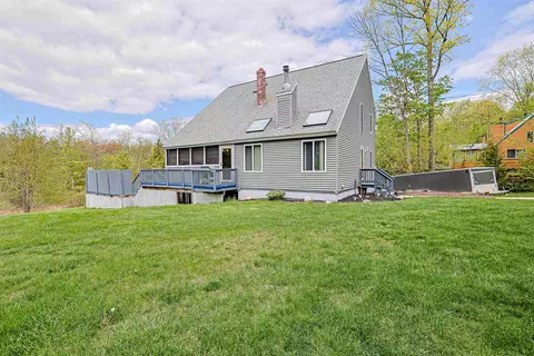 146 Wheel Wright Rd, Hampstead, NH 03841