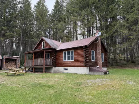 534 Curtis Rd, Morgan, VT 05853
