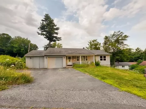 20 Edwin Ave, Claremont, NH 03743