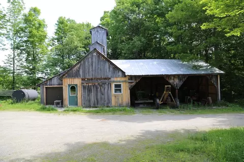 487 Vt Route 15 Hwy, Underhill, VT 05489