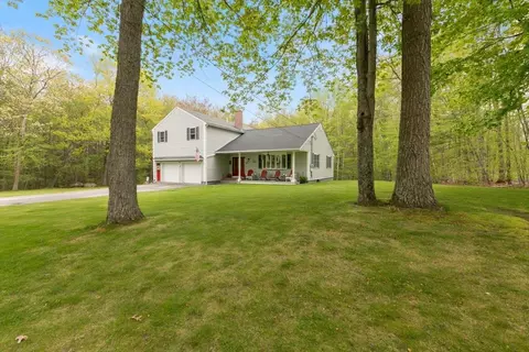 10 Balsam Way, Plaistow, NH 03865