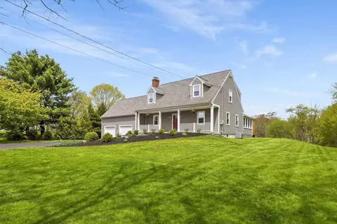 Exterior - 95 Willowbrook Ave, Stratham, NH 03885 photo 3 of 16