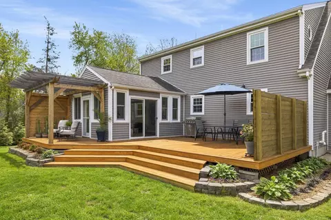 Exterior - 95 Willowbrook Ave, Stratham, NH 03885 photo 7 of 16