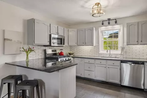 Kitchen - 95 Willowbrook Ave, Stratham, NH 03885 photo 1 of 3