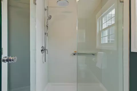 Bath - 95 Willowbrook Ave, Stratham, NH 03885 photo 2 of 5