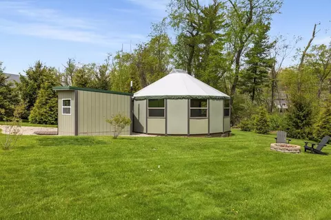 Exterior - 95 Willowbrook Ave, Stratham, NH 03885 photo 14 of 16