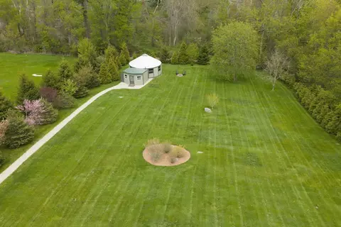 Exterior - 95 Willowbrook Ave, Stratham, NH 03885 photo 1 of 16