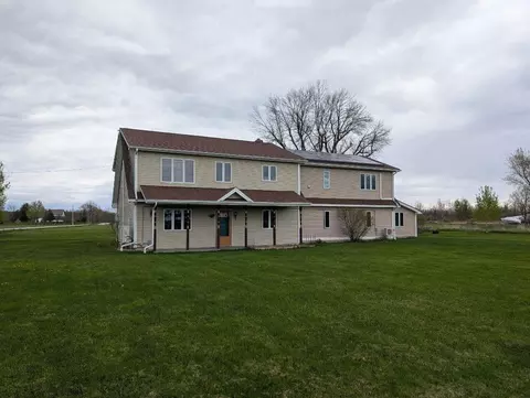 913 N End W Rd, North Hero, VT 05474