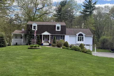 190 Wyndridge Cir, Pelham, NH 03076