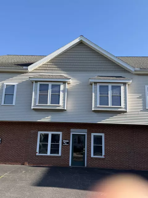21 E Pearl St #2, Nashua, NH 03060