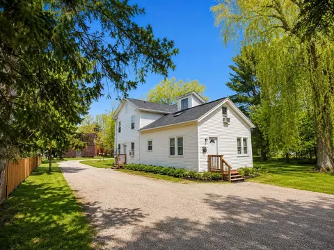 1963 Forestdale Rd, Brandon, VT 05733