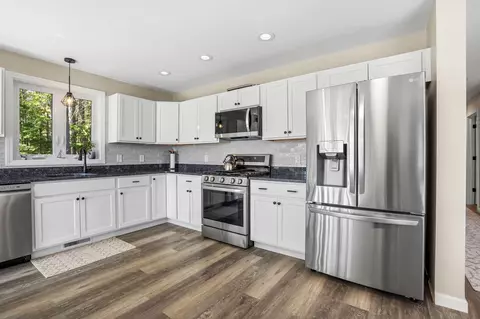 Kitchen - 58 Damsite Rd, Barnstead, NH 03225 photo 1 of 1