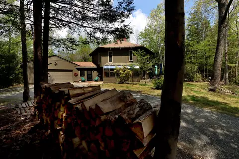 57 Wildwood Rd, Spofford, NH 03462
