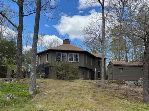 57 Wildwood Rd, Spofford, NH 03462