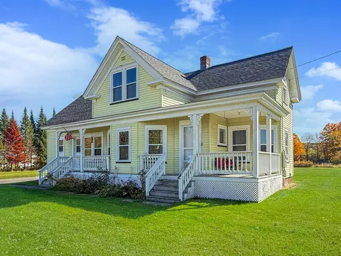 254 Christian Hl, Canaan, VT 05903
