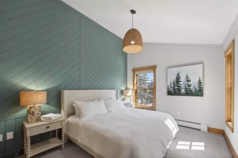 Bedroom - 3 Slopeside Rd, Dover, VT 05356 photo 2 of 6