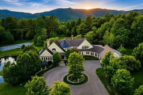 740 Edson Hill Rd, Stowe, VT 05672