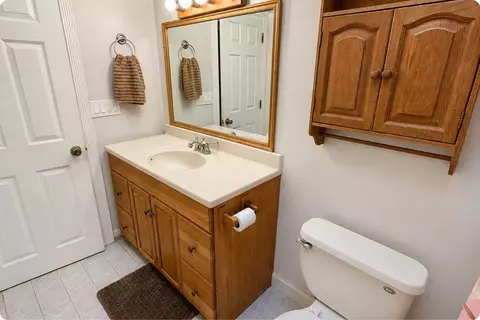 Bath - 3 Kerri Ln #A, Hooksett, NH 03106 photo 3 of 3