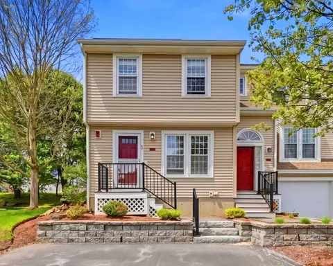 7 Sundown Dr #A, Derry, NH 03038