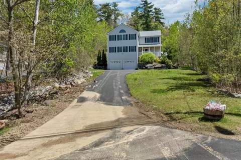 48 Deer Run Ln, Gilford, NH 03249