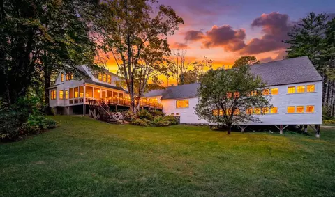 736 Pleasant St, New London, NH 03257