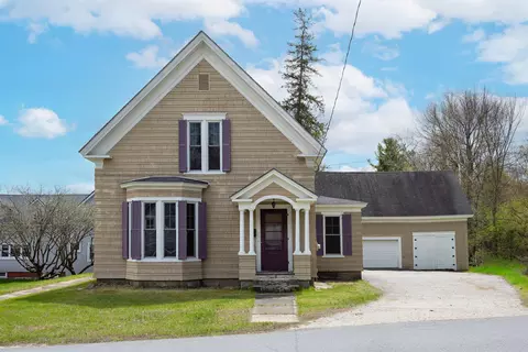 44 Elm St, Lancaster, NH 03584
