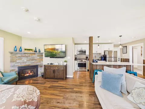 99 Killington Center Dr #R41  412 & 413, Killington, VT 05751