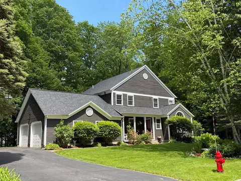 42 Cardinal Way, Shelburne, VT 05482